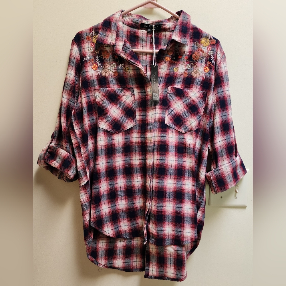 NWT VELVET HEART Button-up Shirt Red & Navy Plaid with Embroidered Flowers Large